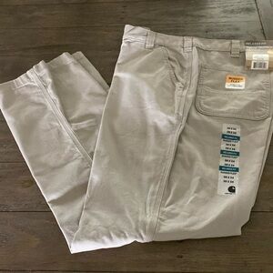 Carhartt Relaxed Fit Rugged Fit Rigby Dunaree. New, never worn 38x34